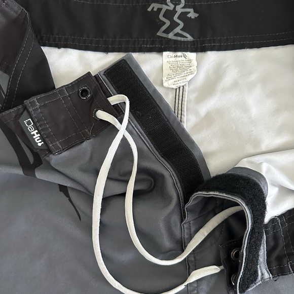Da Hui mens size 36 board shorts - Picture 2 of 5